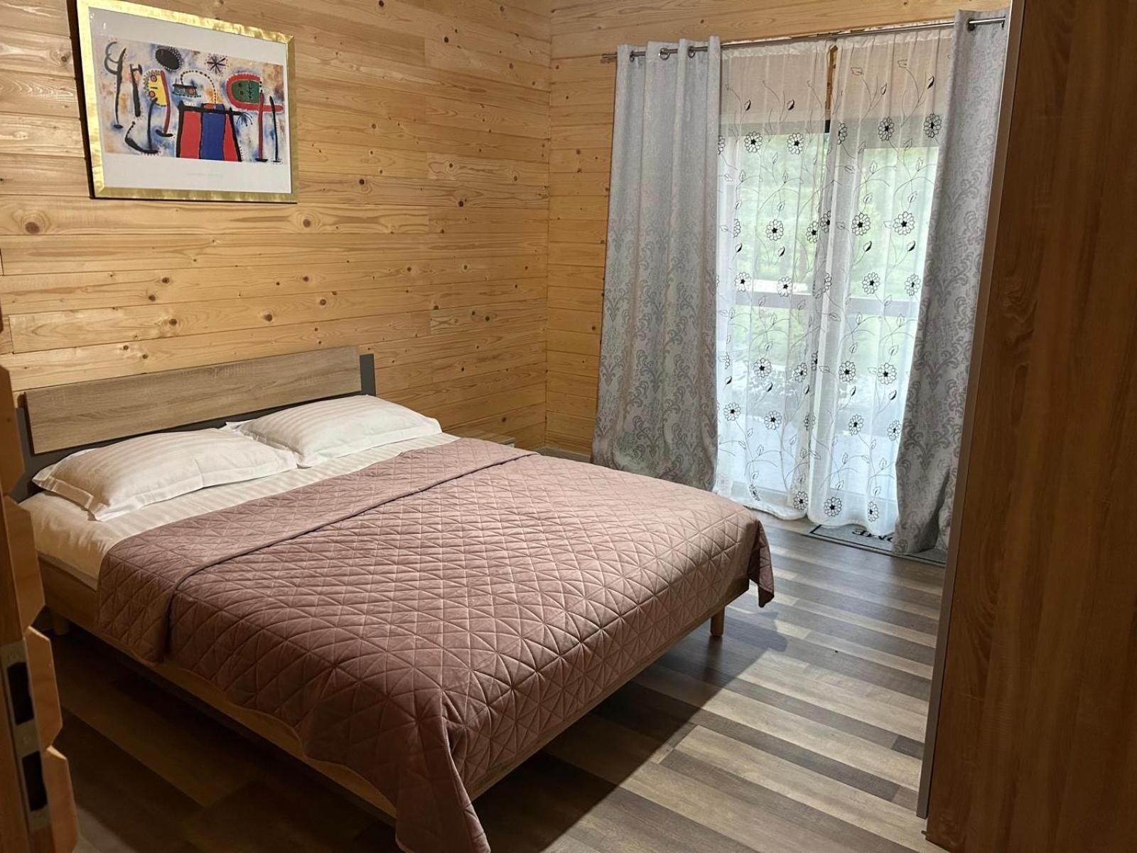 Home Resort Rs Moldoveneşti Екстериор снимка